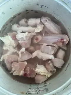 Make A simple plate of chicken step 1