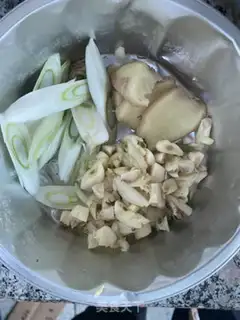 Make A simple plate of chicken step 4