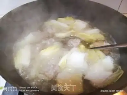 Make The cabbage stew step 2