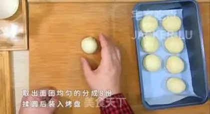 Make Cream buns step 4