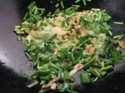 Make Meatloaf egg soup step 4