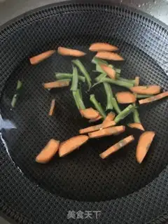 Make Weenie fried broccoli step 2
