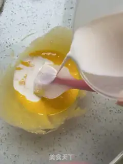 Make Six inches of fruit naked cake step 3