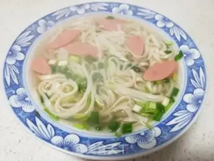Make Ham sausage noodles step 4