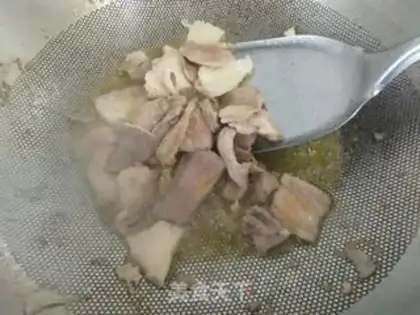 Make Sour cabbage soup step 3