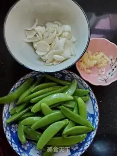 Make Fresh lilies for sweet beans step 0