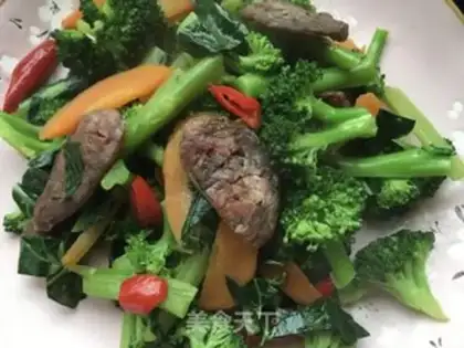 Make Weenie fried broccoli step 12