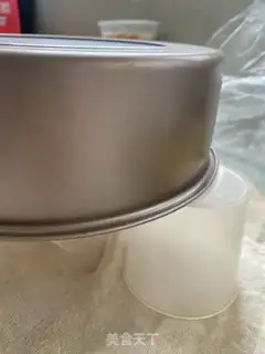 Make Six inches of fruit naked cake step 17