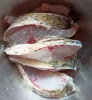 Make A casserole of beer and fish step 0