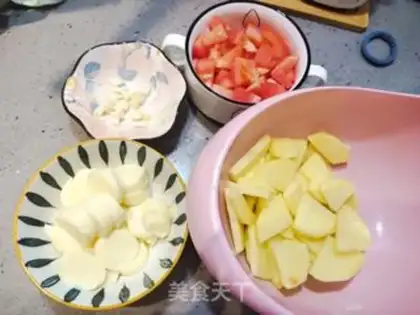 Make Home-cooked potatoes burn Japanese tofu step 1