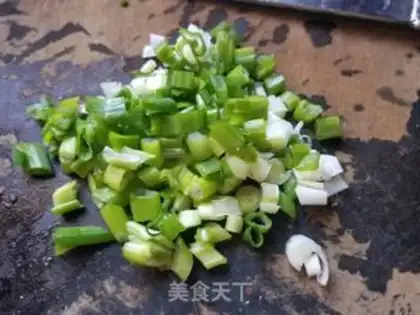 Make Weenie corn egg fried rice step 2