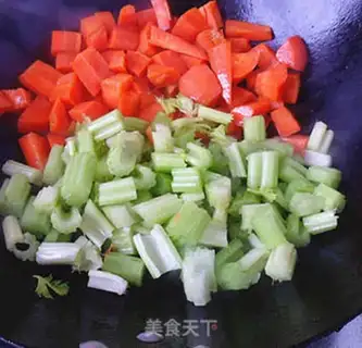 Make Three tarts for chicken legs step 5