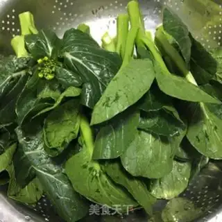 Make Garlic gravy step 0