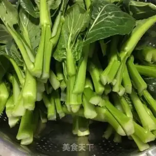 Make Garlic gravy step 1