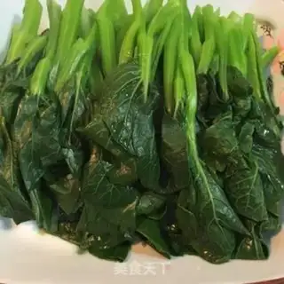 Make Garlic gravy step 5