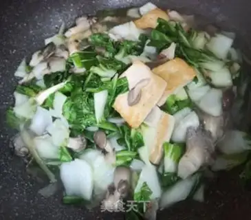 Make The green mushroom stew step 8