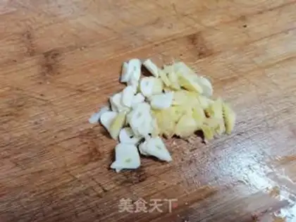 Make - Onions step 1