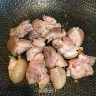 Make Two mushrooms for elbows step 5