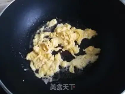 Make Eggs and jade platinum soup step 3