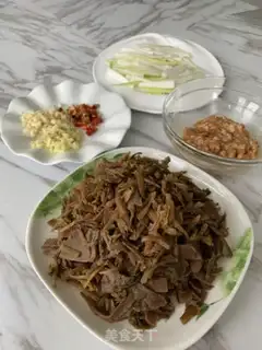 Make The onions are dry step 0