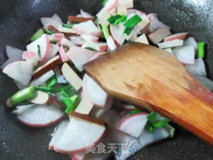Make Eggs and radish step 5
