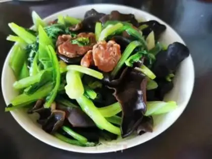 Make Spring food and weeds, Black Muir step 6