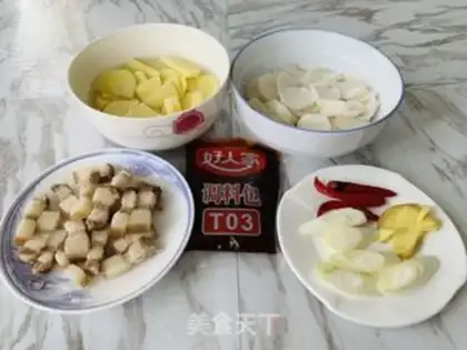 Make Pyramid pastry potatoes step 0