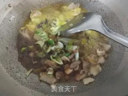 Make The cabbage mollusk makes potatoes dry step 2