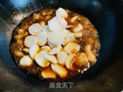 Make Pyramid pastry potatoes step 2