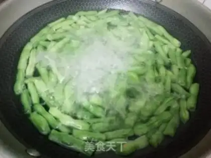 Make Four season beans step 1