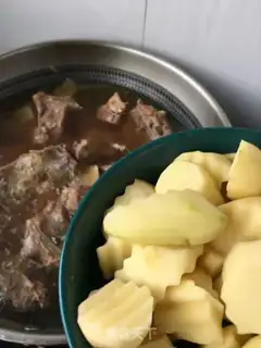 Make Potato stew goose step 16