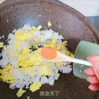 Make Egg fried rice step 4