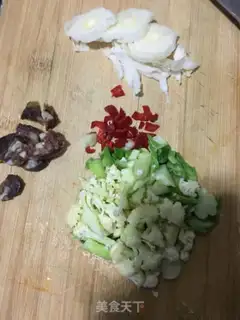 Make Goose eggs for three colours of rice step 0