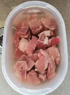 Make Beef stew onions step 1