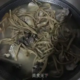 Make Barchuria yellow bouquet pigeon step 15