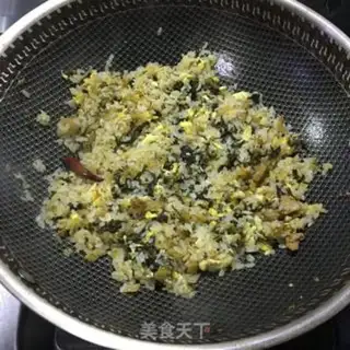 Make Pickled egg fried rice step 2