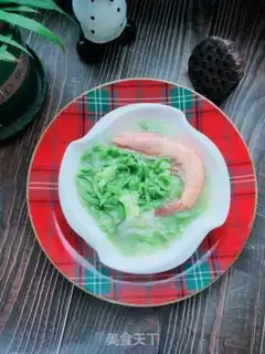 Make Shrimp spinach hand noodles step 16