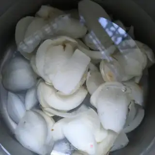 Make Milk and lilies step 1