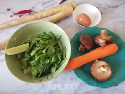 Make Pork mushroom egg and vegetable soup step 0