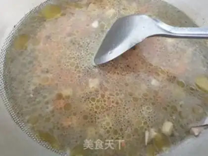Make Pork mushroom egg and vegetable soup step 4