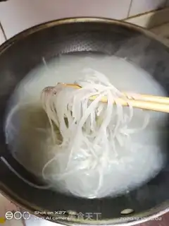 Make Beefball boiled rice powder step 2