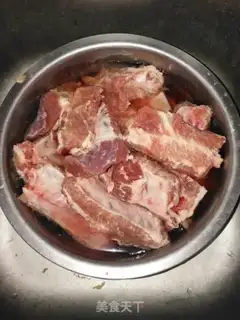 Make Sour bean poached ribs step 1