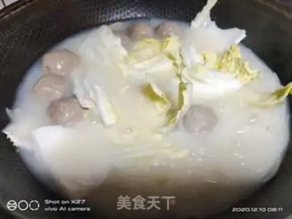 Make Beefball boiled rice powder step 5