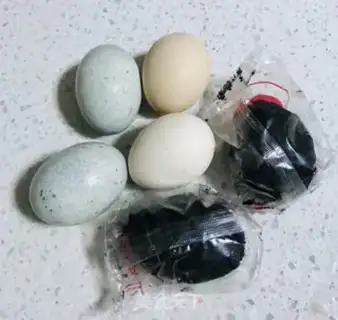 Make Three-coloured eggs step 0