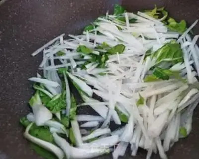 Make ♪ ♪ ♪ A green rose fan soup ♪ step 1