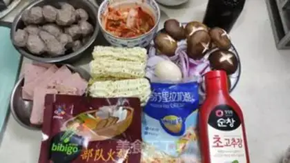 Make The Korean army fire pot step 5