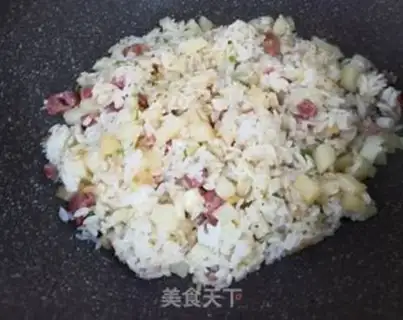 Make Potato sausage fried rice step 5