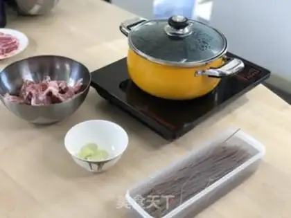 Make Lamb noodles step 0