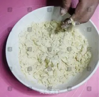 Make The yeast master rice waffles step 2