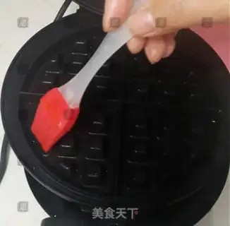 Make The yeast master rice waffles step 6